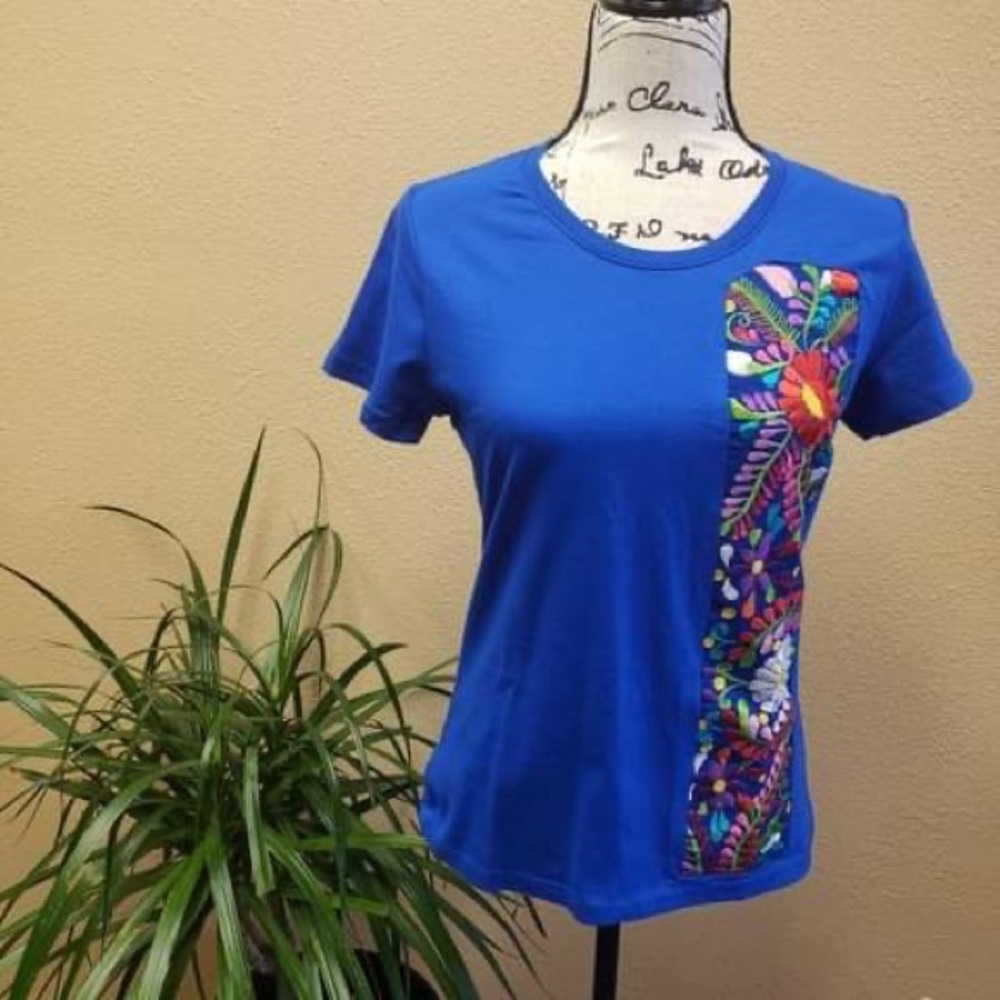 Tops - Picture 8 of 16